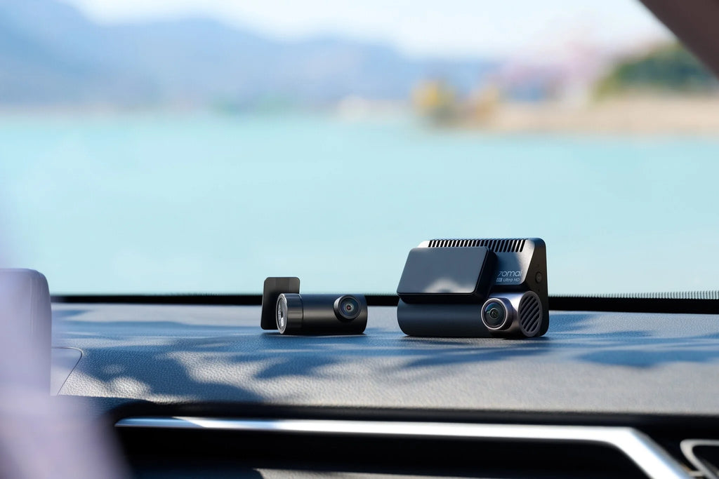 70mai A810S HDR Set kamerë makine 4K me sensor Sony STARVIS 2 IMX678, HDR, Night Vision, WiFi 6, GPS, ADAS, AI Parking Mode dhe Rear Camera Set.