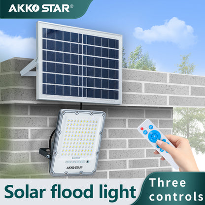 AKKO STAR 7W Solar Flood Light me panel diellor monokristalin, fuqi 7W, ndriçim 1100 lumen, temperaturë ngjyre 6500K, mbrojtje IP65, kënd ndriçimi 120°, material PC dhe jetëgjatësi deri në 30.000 orë. Projektor LED solar ideal për kopshte, oborre dhe ambiente të jashtme në Shqipëri.