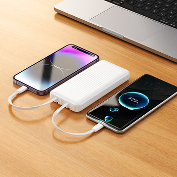 Borofone BJ79 Clever Power Bank 10000mAh me kabllo të integruara USB-C dhe Lightning, dalje USB-A, ekran LED për nivelin e baterisë, karikim të dy pajisjeve njëkohësisht, bateri Lithium-Polymer dhe dizajn kompakt. Power bank ideal për iPhone, Samsung, Xiaomi, Huawei dhe pajisje të tjera në Shqipëri.