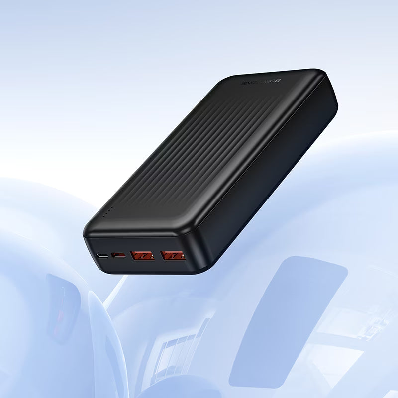 Borofone BJ80A Clever Power Bank 20000mAh me Quick Charge 3.0 22.5W, Power Delivery PD 20W, 2 porta USB-A, USB-C, Micro USB, bateri Li-Polymer 74Wh, tregues LED dhe material ABS + PC. Power bank ideal për iPhone, Samsung, Xiaomi, Huawei, tabletë dhe pajisje të tjera në Shqipëri.