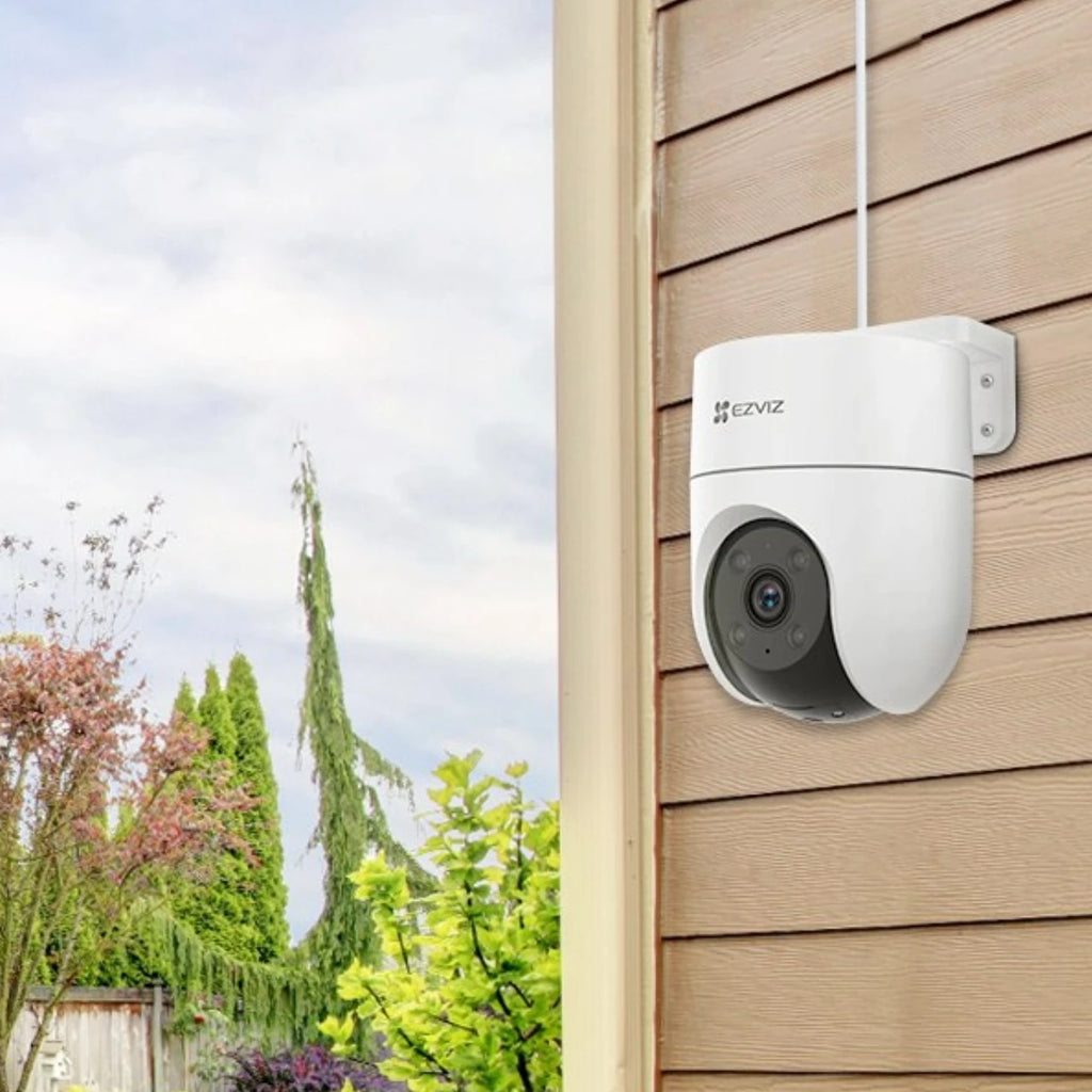 EZVIZ H8c kamerë sigurie e jashtme 2MP Full HD WiFi me rrotullim Pan & Tilt 350°, shikim natën IR 30m, zbulim AI të personave, audio dy drejtime dhe MicroSD deri në 512GB.