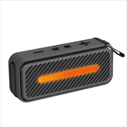 MOXOM MX-SK74 altoparlant Bluetooth 10W me Bluetooth 5.3, bateri 1800mAh, lidhje USB, TF, AUX dhe karikim Type-C. Altoparlant portativ me tingull cilësor, ideal për shtëpi, udhëtime, piknik, zyrë dhe përdorim të përditshëm.