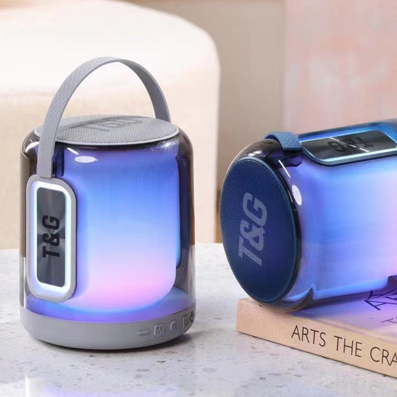 TG-376 altoparlant Bluetooth 8W me Bluetooth 5.3, bateri 2400mAh, rezistencë IPX4, drita RGB LED, TWS Stereo, mbështetje për kartë TF dhe MP3, mikrofon të integruar dhe super bass. Altoparlant portativ ideal për shtëpi, udhëtime, plazh dhe festa. 